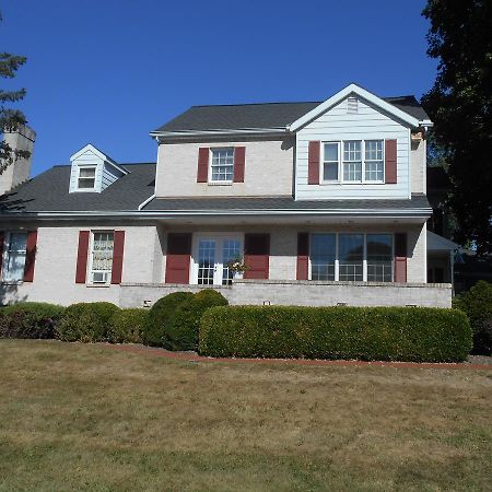 West Ridge Bed & Breakfast Elizabethtown Exterior foto