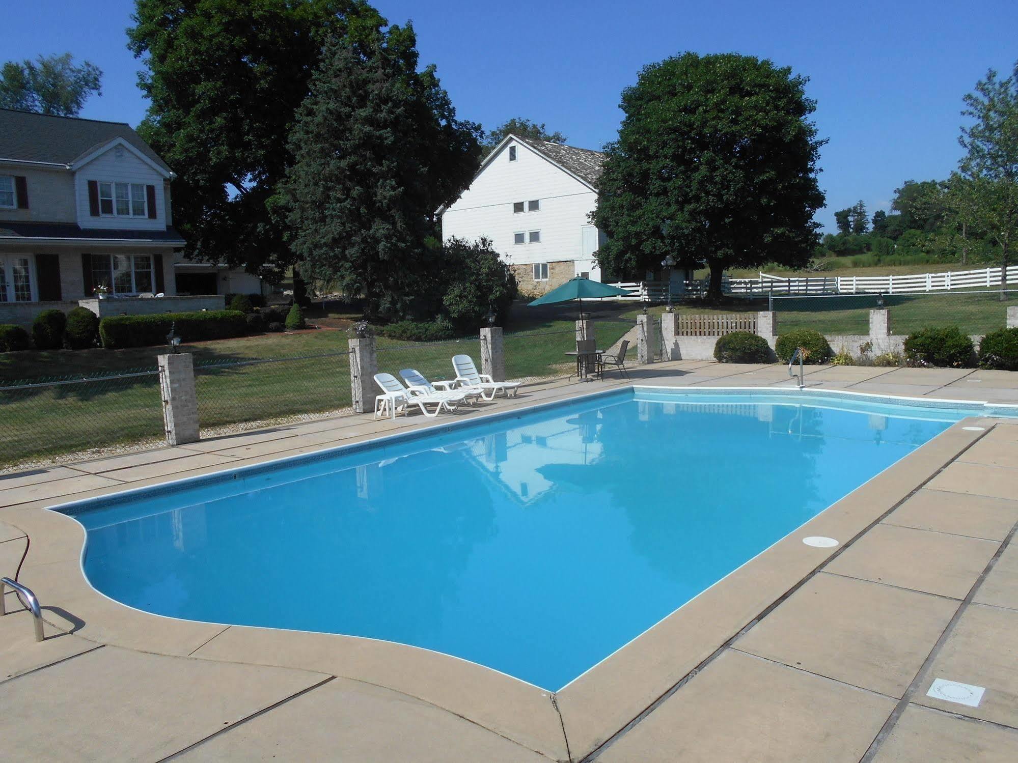 West Ridge Bed & Breakfast Elizabethtown Exterior foto